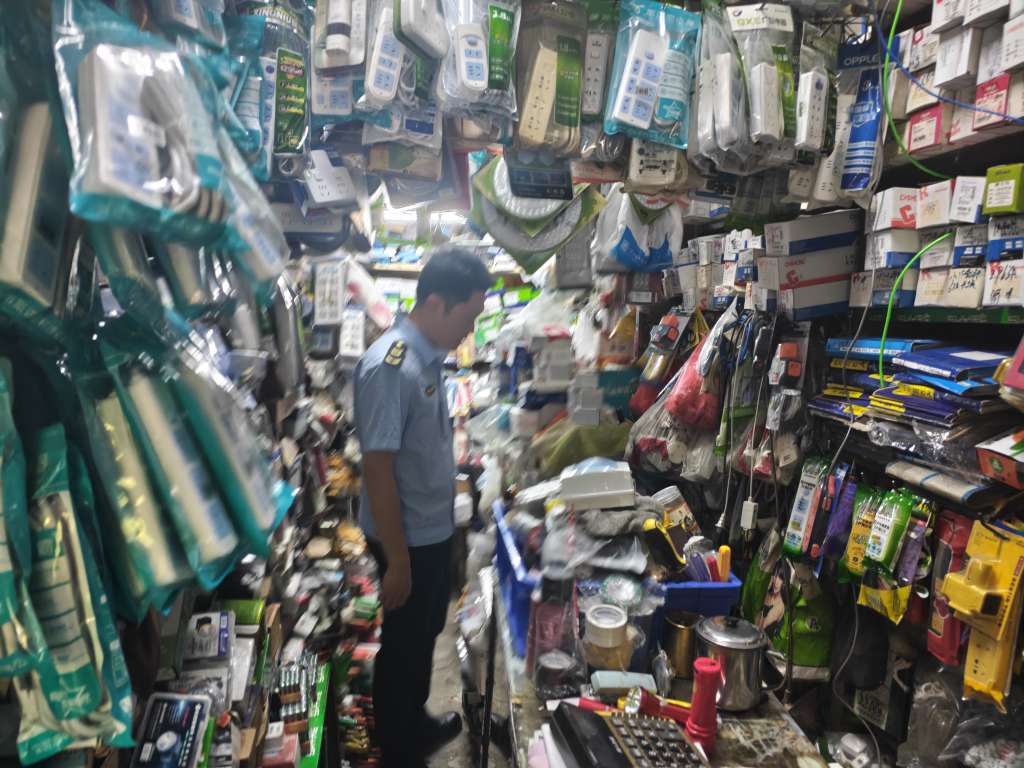 橫向到邊、縱向到底、齊抓共管——美蘭分局以日用品銷售監(jiān)管為抓手，筑牢安全防線助推市場(chǎng)發(fā)展